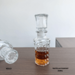 BOTELLA P/WHISKY 250ML (770-6)